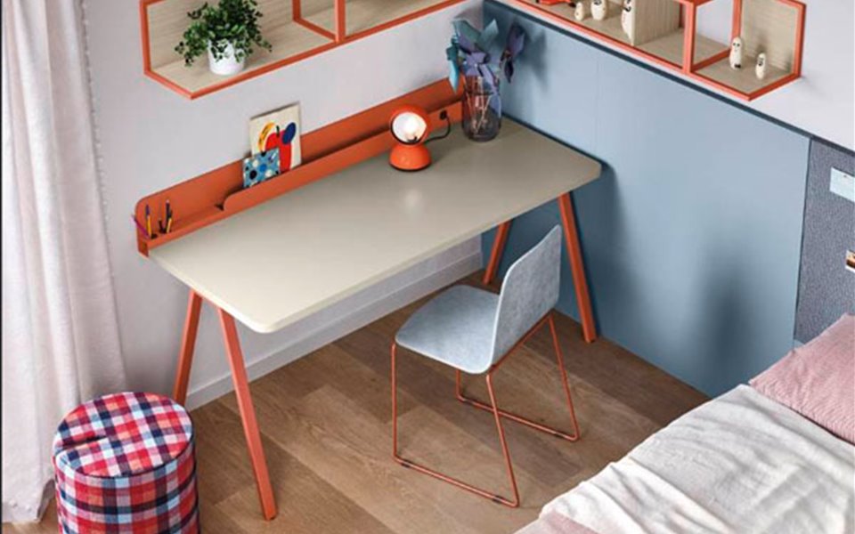BedHabits desk 600x400 6